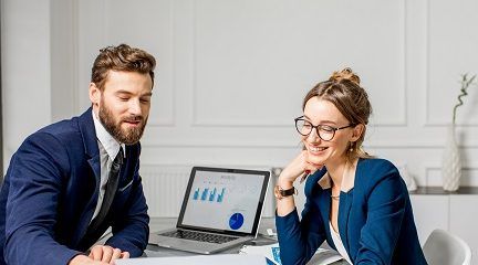 ¿Cómo encontrar a un candidato que destaque en profesiones STEM?